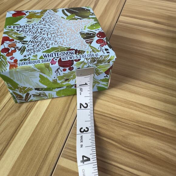 White Snow Luxurious Soap 5.3 oz (150g) Made USA Rich & creamy delightful scent - Picture 10 of 12